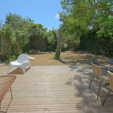 Le Jardin De Aubin בית נופש *